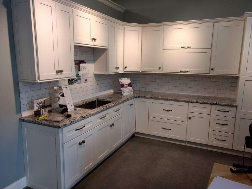 Cabinets To Go - Charlotte | 4830 Reagan Dr, Charlotte, NC 28206 | Phone: (704) 837-1388