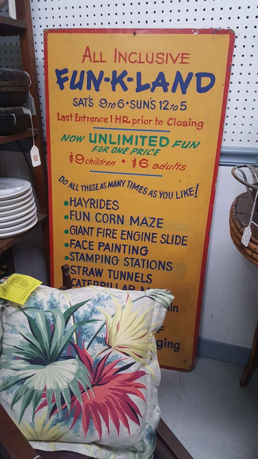 New Oxford Antique Center | 333 Lincoln Way W, New Oxford, PA 17350, USA | Phone: (717) 624-7787