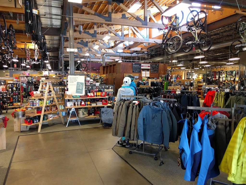 REI | 9000 E Peakview Ave, Greenwood Village, CO 80111, USA | Phone: (303) 221-7759