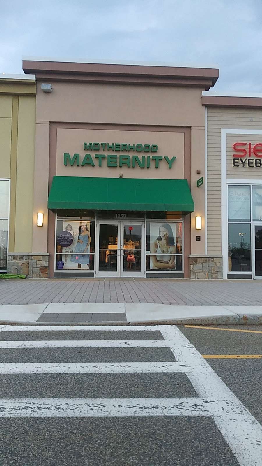 Motherhood Maternity | 125B Colony Pl, Plymouth, MA 02360, USA | Phone: (774) 343-3250