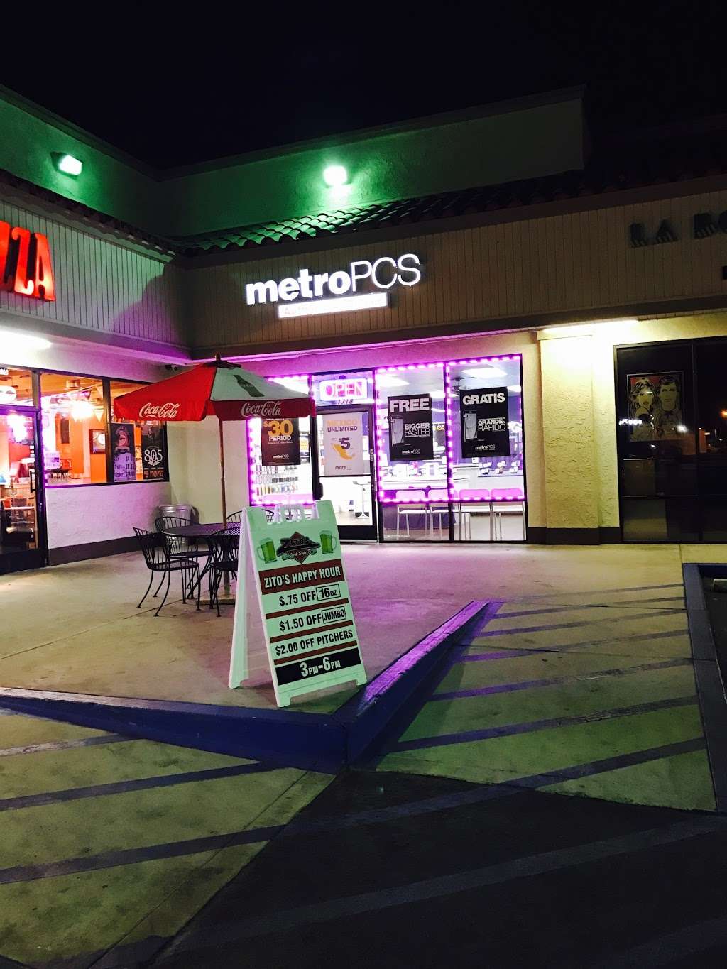 Metro by T-Mobile | 1718 W Chapman Ave, Orange, CA 92868, USA | Phone: (657) 236-4535