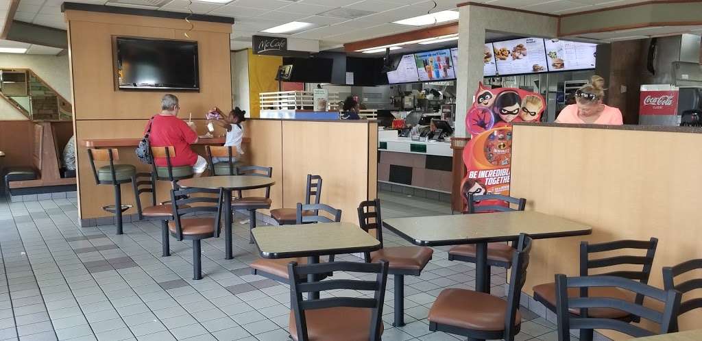 McDonalds | 1704 E Lebanon Rd, Dover, DE 19901, USA | Phone: (302) 735-4537