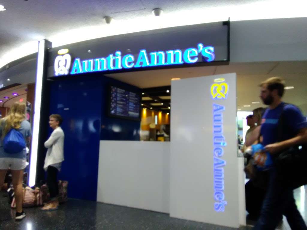 Auntie Annes Pretzels | Newark Liberty International Airport (EWR), Terminal A, Newark, NJ 07114