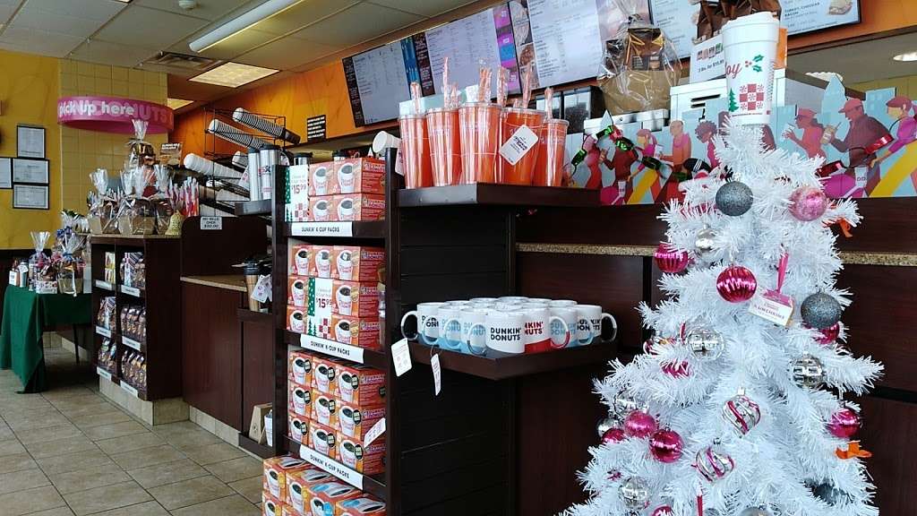 Dunkin | 349 N Main St, Andover, MA 01810 | Phone: (978) 475-6994