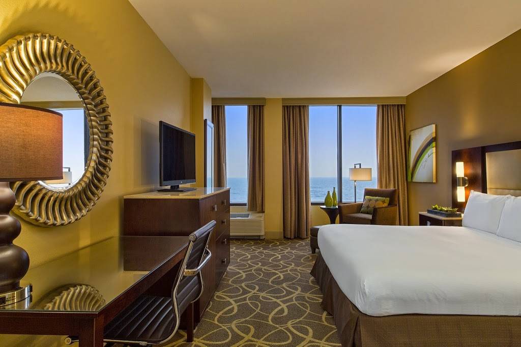 Hilton Galveston Island Resort | 5400 Seawall Blvd, Galveston, TX 77551, USA | Phone: (409) 744-5000