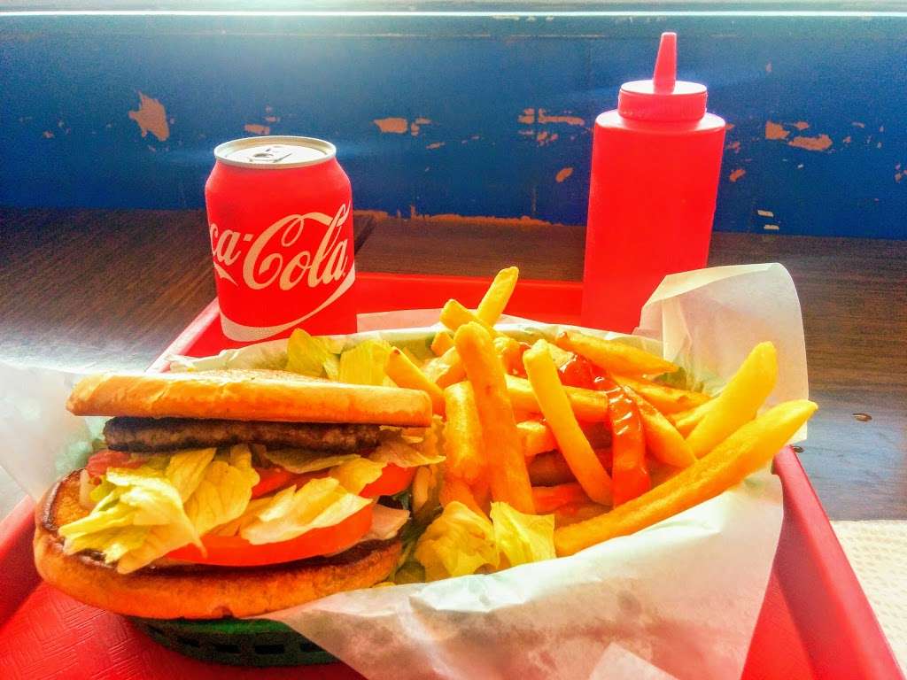 Bills Chicken & Burger | 16750 Beaumont Hwy, Houston, TX 77049, USA | Phone: (281) 456-0001