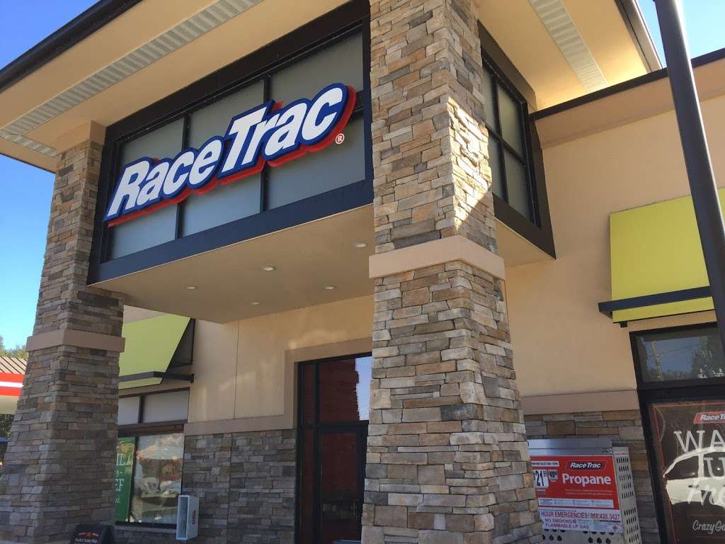 RaceTrac | 700 S Orange Blossom Trail, Apopka, FL 32703 | Phone: (407) 464-1703