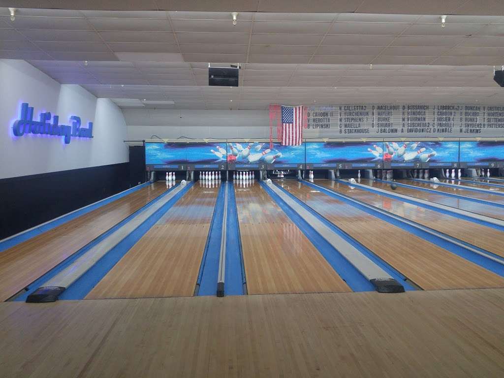 Holiday Bowl | 29 Spruce St, Oakland, NJ 07436, USA | Phone: (201) 337-6516