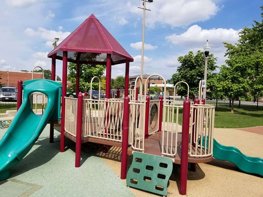 Mt. Greenwood Park | 3721 W 111th St, Chicago, IL 60655, USA | Phone: (312) 747-6564