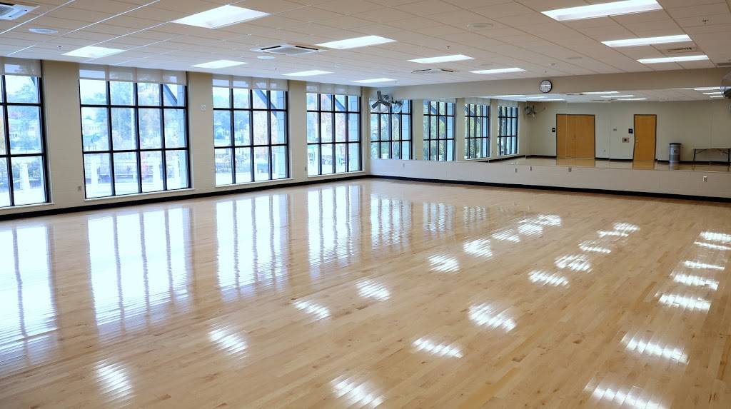 Homewood Community Center | 1632 Oxmoor Rd, Homewood, AL 35209, USA | Phone: (205) 332-6700