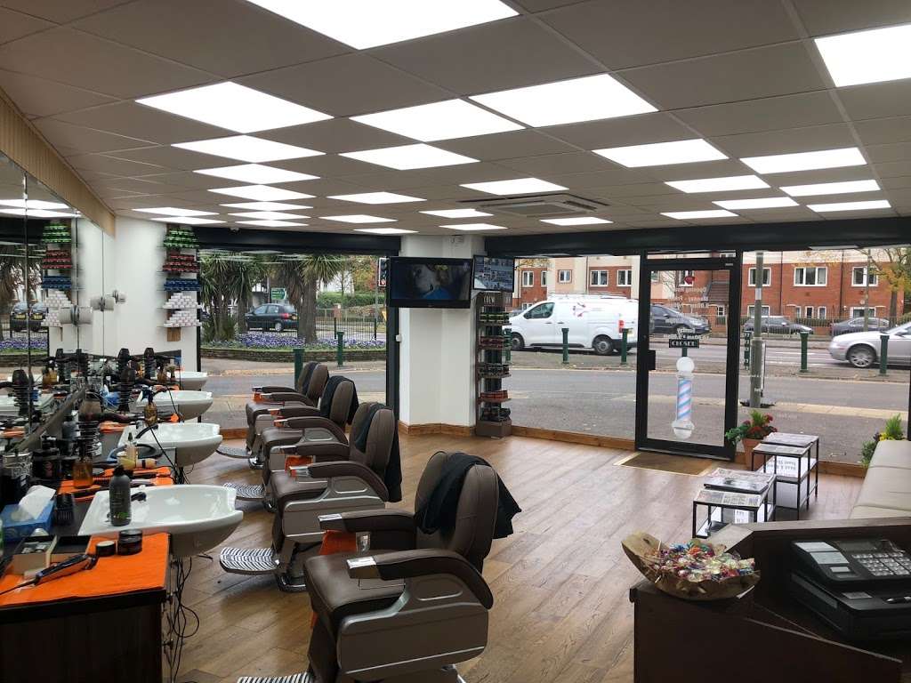 K1 Barber | 423 Kingston Rd, Epsom KT19 0BT, UK | Phone: 020 3489 4228