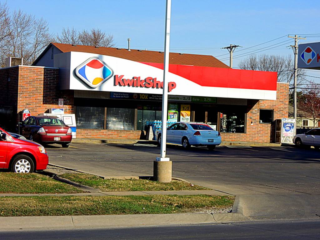 Kwik Shop | 5600 Holdrege St, Lincoln, NE 68505, USA | Phone: (402) 466-4241