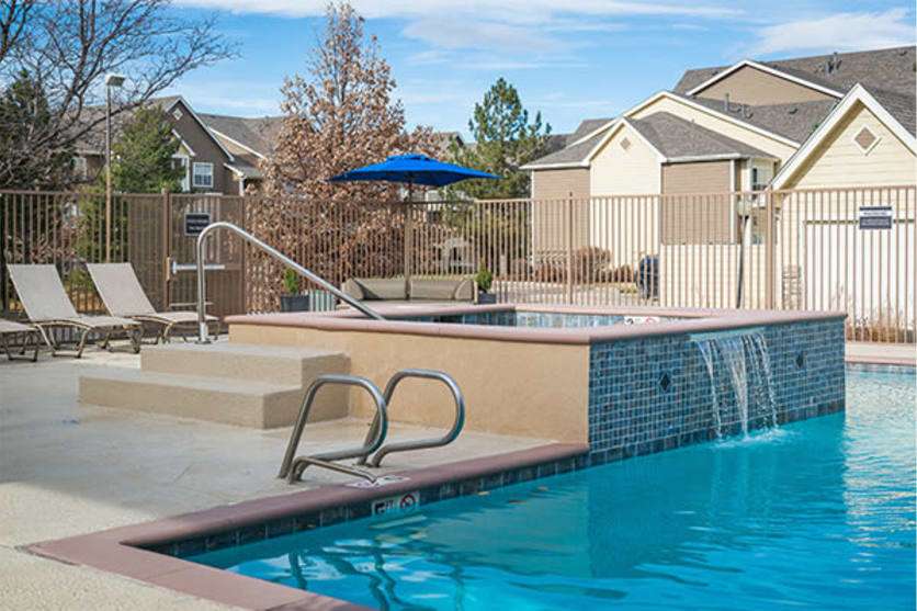 Stonebridge at Twin Peaks Apartments | 2424 9th Ave, Longmont, CO 80503, USA | Phone: (303) 772-8110