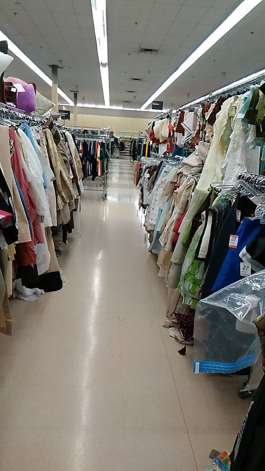 Value Village | 4322 Walker Rd Bldg 1, Windsor, ON N8W 3T6, Canada | Phone: (519) 250-0199