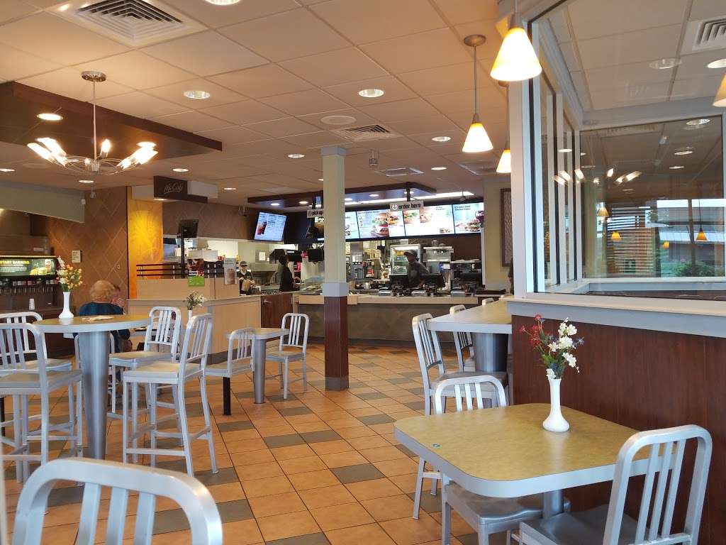 McDonalds | 855 Market Pl Blvd, Robbinsville, NJ 08691 | Phone: (609) 581-9600