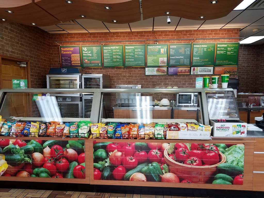 Subway Restaurants | 6266 Cambridge Way, Plainfield, IN 46168 | Phone: (317) 838-0373