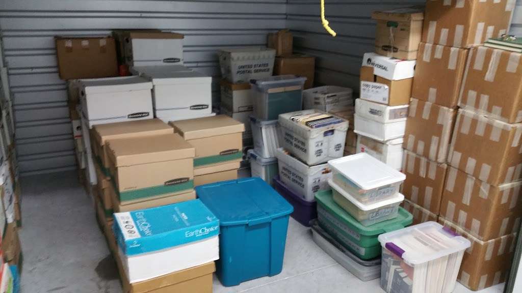 Extra Space Storage | 11971 Lake Underhill Rd, Orlando, FL 32825 | Phone: (407) 381-1000