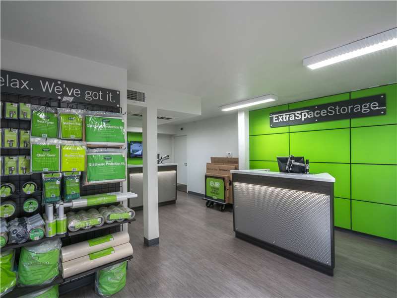 Extra Space Storage | 12830 Roselle Ave, Hawthorne, CA 90250 | Phone: (310) 644-1994