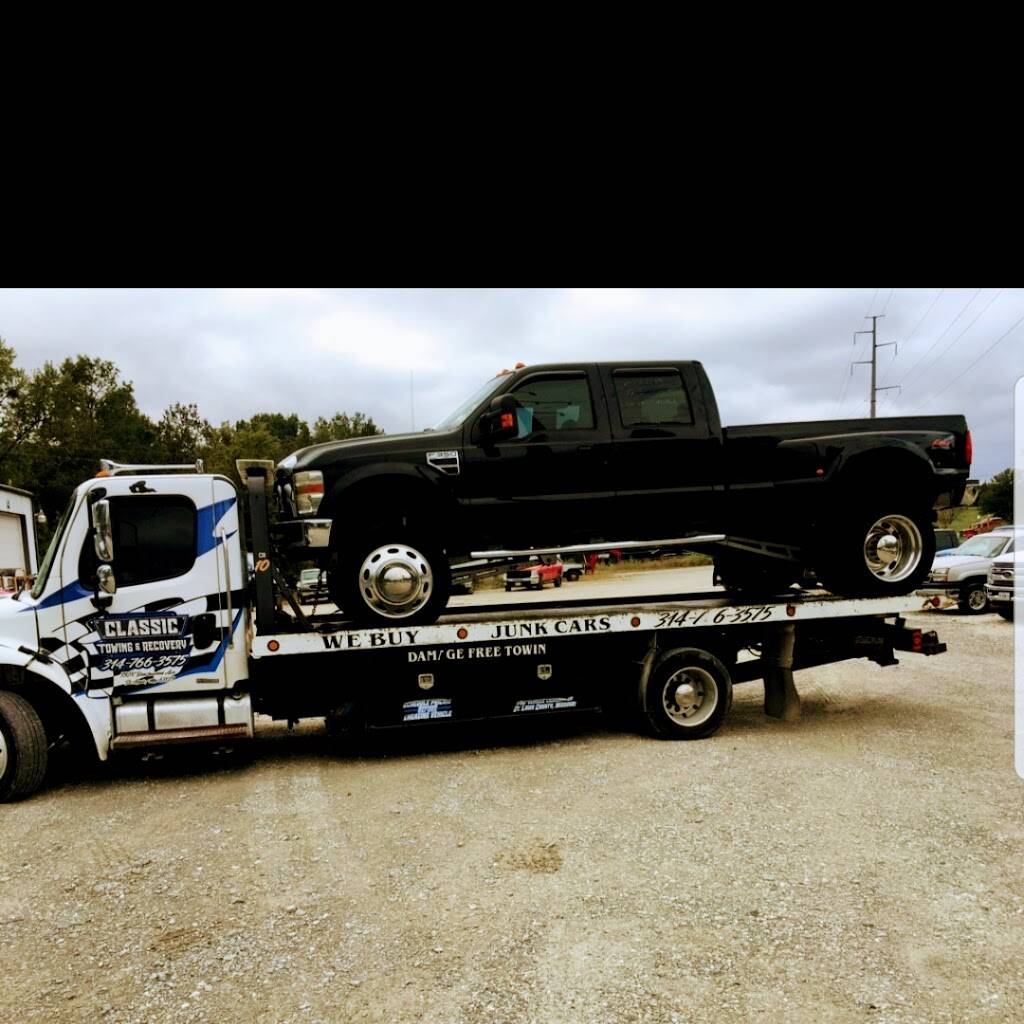 Classic towing and recovery | Not A Retail Location, 3332 Tennyson Ave, Breckenridge Hills, MO 63114, USA | Phone: (314) 766-3575