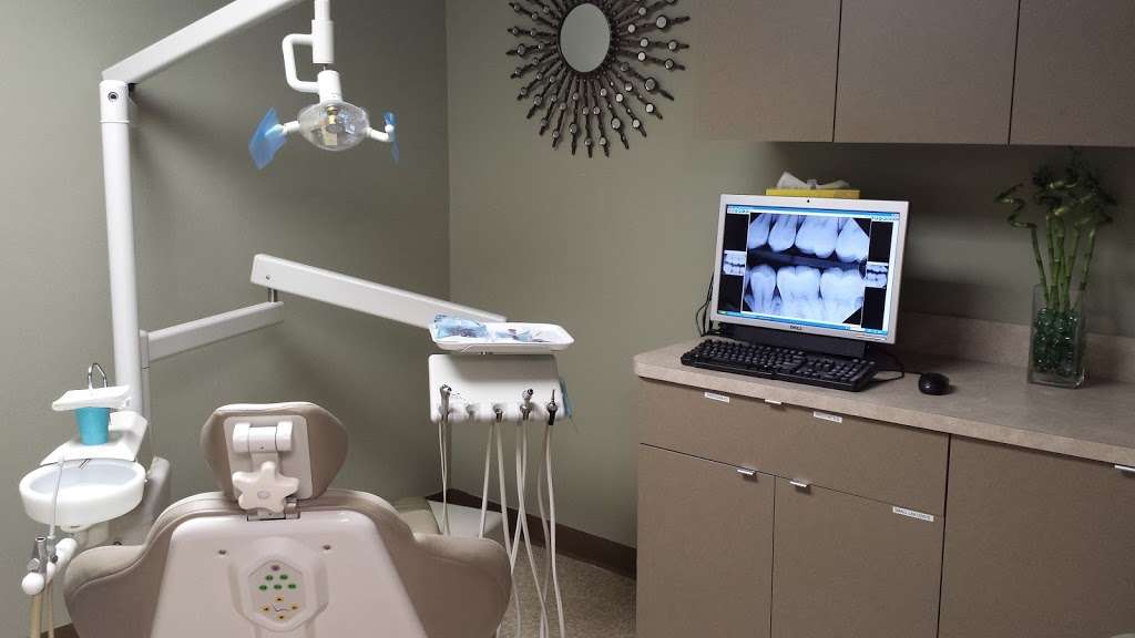 Reseda Dentist - Dr. Jacob Vayner DMD Esthetic Smile Dental | 19231 Victory Blvd #455, Reseda, CA 91335 | Phone: (818) 344-4929