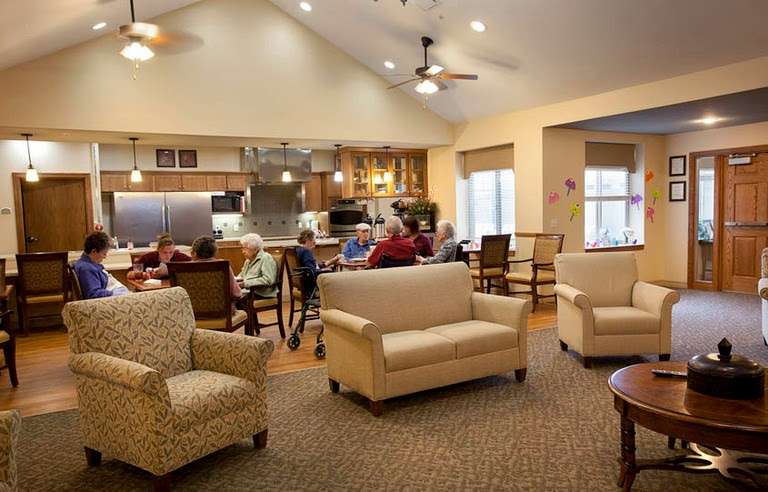 Oxford Glen Memory Care at Grand Prairie | 2424 N Grand Peninsula Dr, Grand Prairie, TX 75054, USA | Phone: (214) 504-2014