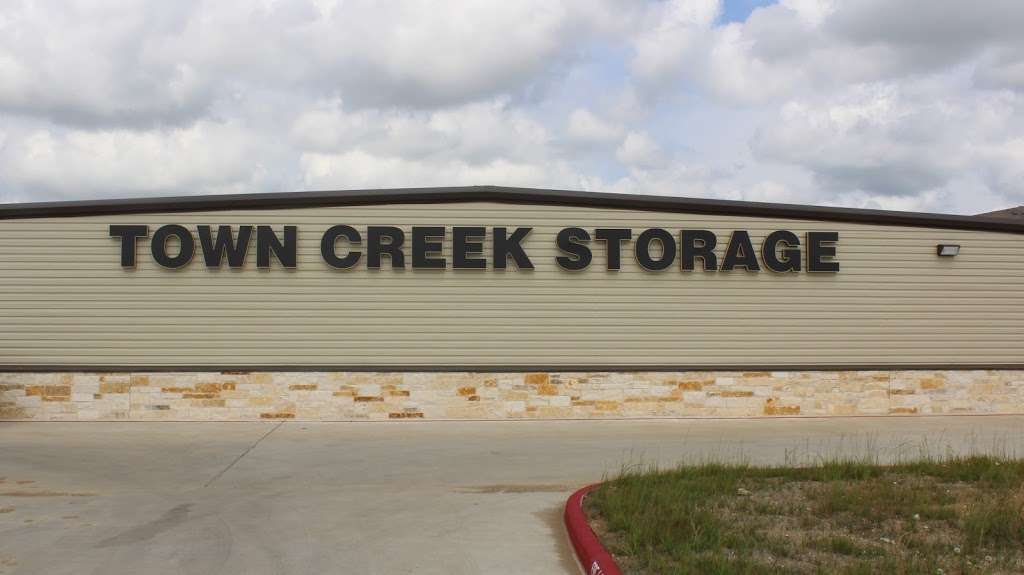 Town Creek Storage | 22852 TX-105, Montgomery, TX 77356, USA | Phone: (936) 597-5475