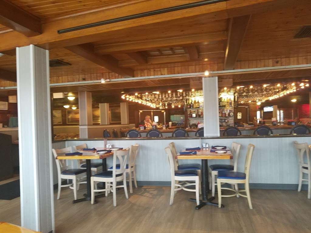 Pier 44 Restaurant | 444 Fire Island Ave, Babylon, NY 11702, USA | Phone: (631) 661-5999