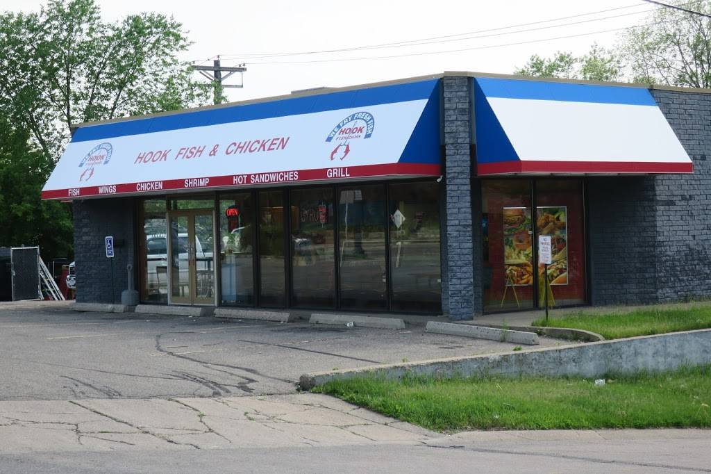Hooks Fish & Chicken | 3854 Central Ave NE, Columbia Heights, MN 55421, USA | Phone: (763) 331-0064