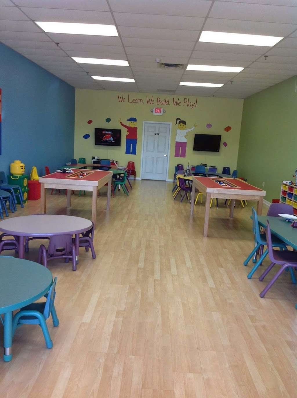 Bricks 4 Kidz | 843 NJ-33 Business, Freehold, NJ 07728 | Phone: (347) 946-5447