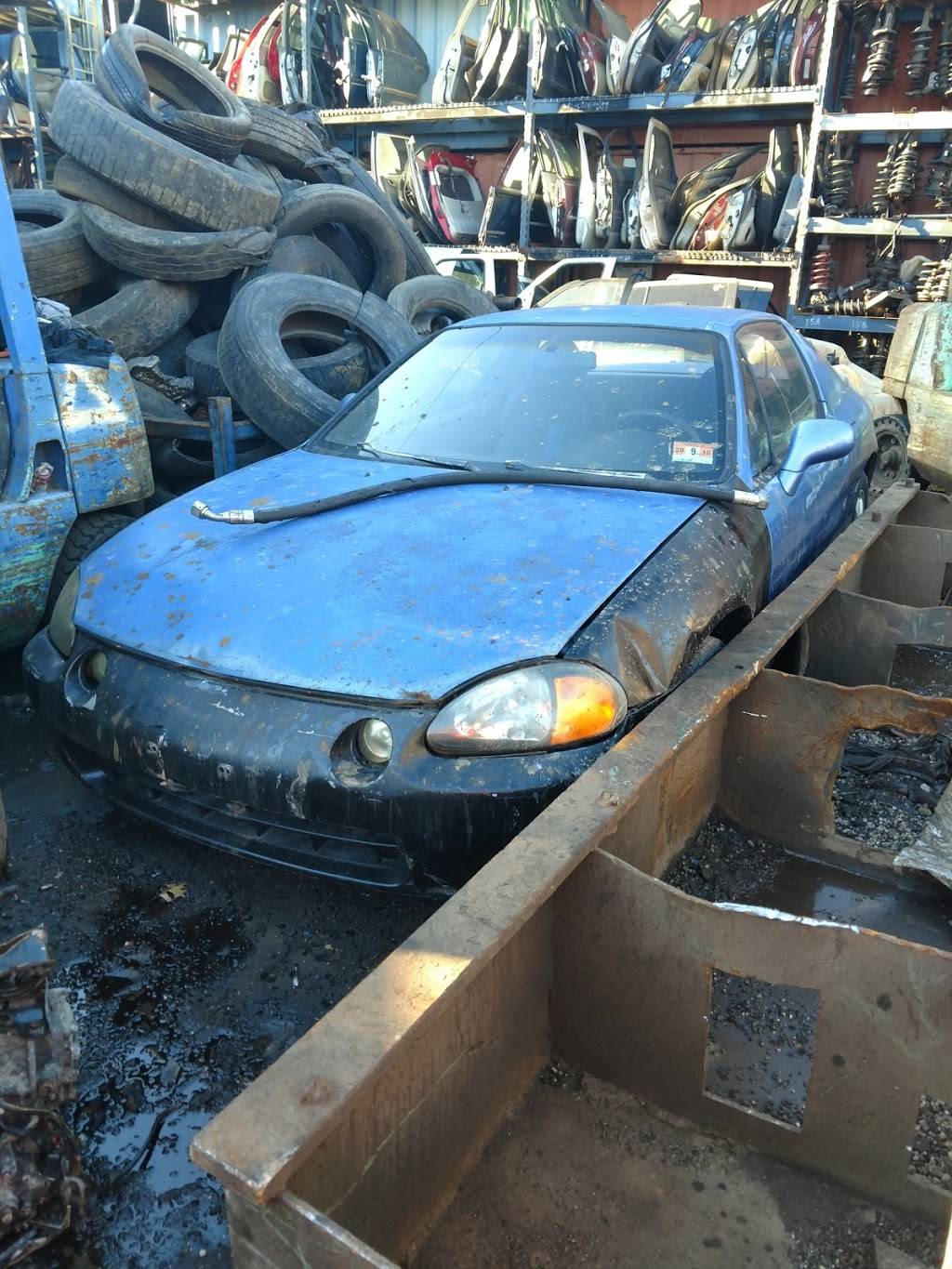 Tinton Auto Wreckers | 21 Martin St, Avenel, NJ 07001, USA | Phone: (908) 297-8618