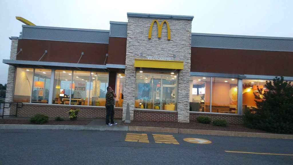 McDonalds | 711 Lancaster Rd, Manheim, PA 17545 | Phone: (717) 664-4944