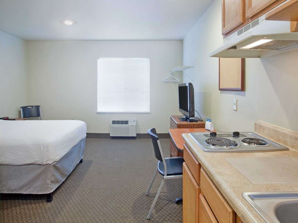 WoodSpring Suites Loveland | 3915 Peralta Dr, Loveland, CO 80538, USA | Phone: (970) 461-0011