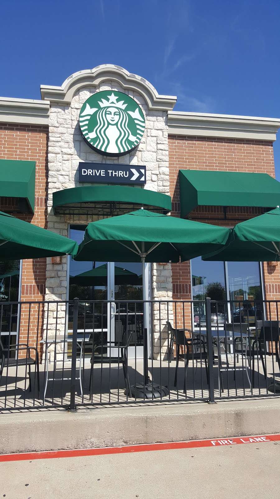 Starbucks | 918 N Belt Line Rd, Grand Prairie, TX 75050, USA | Phone: (972) 504-9081