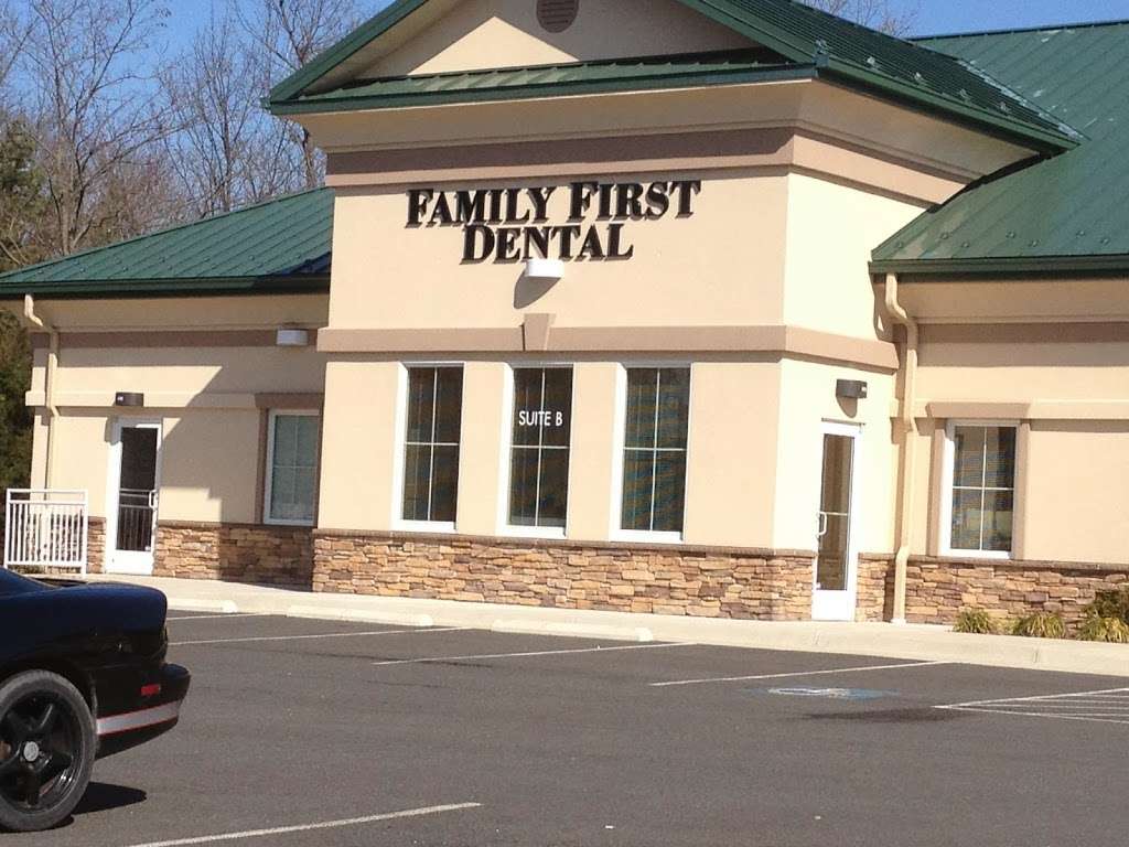 Family First Dental | 4809, 4425 Plank Rd # B, Fredericksburg, VA 22407, USA | Phone: (540) 786-1212
