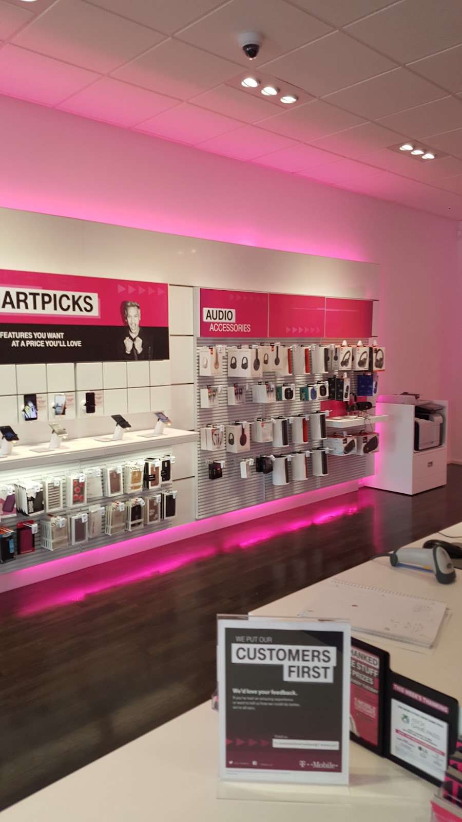 T-Mobile | 3446 W Hillsboro Blvd, Deerfield Beach, FL 33442 | Phone: (954) 481-8608