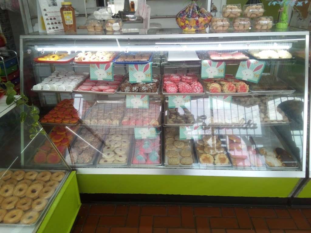 La Esmeralda Bakery | 739 New Laredo Hwy, San Antonio, TX 78211, USA | Phone: (210) 922-3063