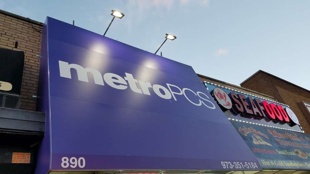 Metro by T-Mobile | 890a Springfield Ave, Irvington, NJ 07111, USA | Phone: (973) 351-5184