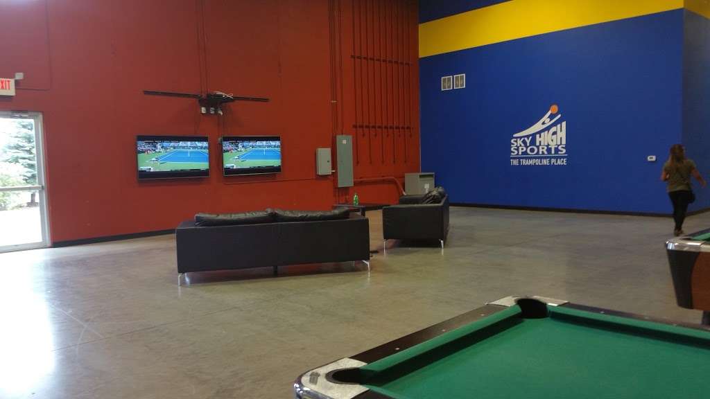 Sky High Sports Naperville | 2244 Corporate Ln, Naperville, IL 60563 | Phone: (630) 717-5867