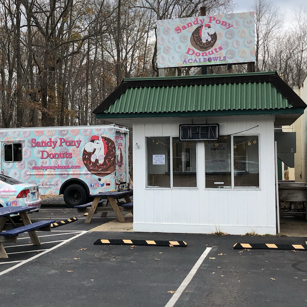 Sandy Pony Donuts Deale | 620 e Bay Front Rd, Deale, MD 20751, USA | Phone: (301) 775-2005