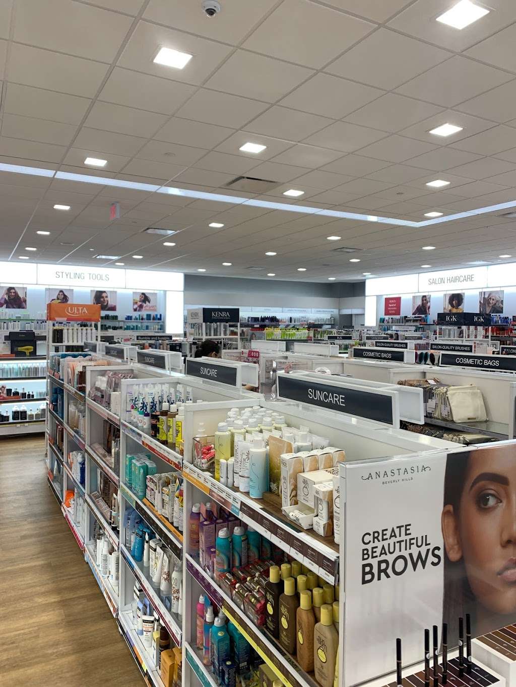 Benefit Cosmetics BrowBar Beauty Counter | 3166 S, Ulta Beauty, State Hwy 161 Suite 150, Grand Prairie, TX 75052, USA | Phone: (469) 660-1713