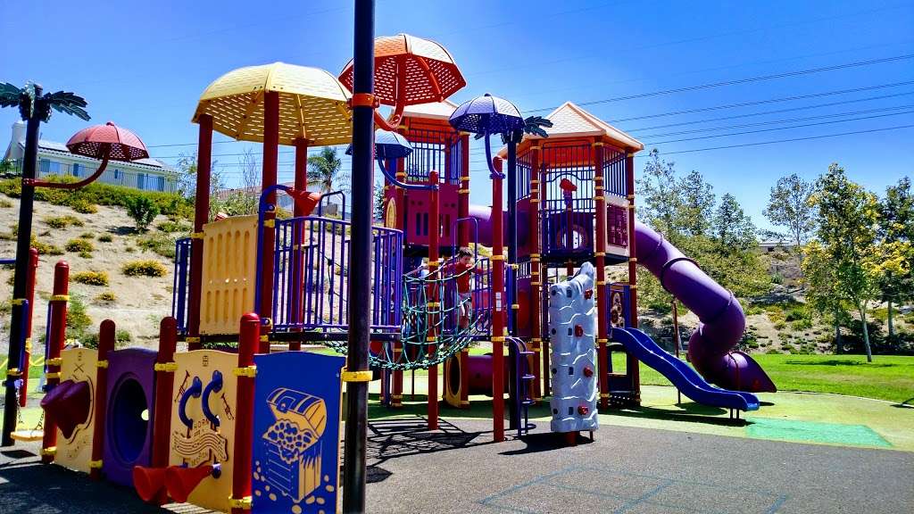 David March Park | Via Joyce Dr, Saugus, CA 91350, USA