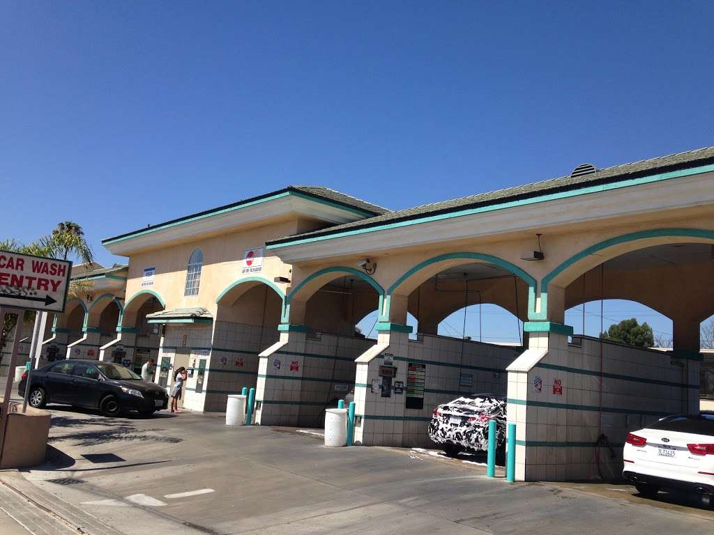 Best West Car Wash | 8263 Laurel Canyon Blvd, North Hollywood, CA 91605, USA | Phone: (323) 938-0404