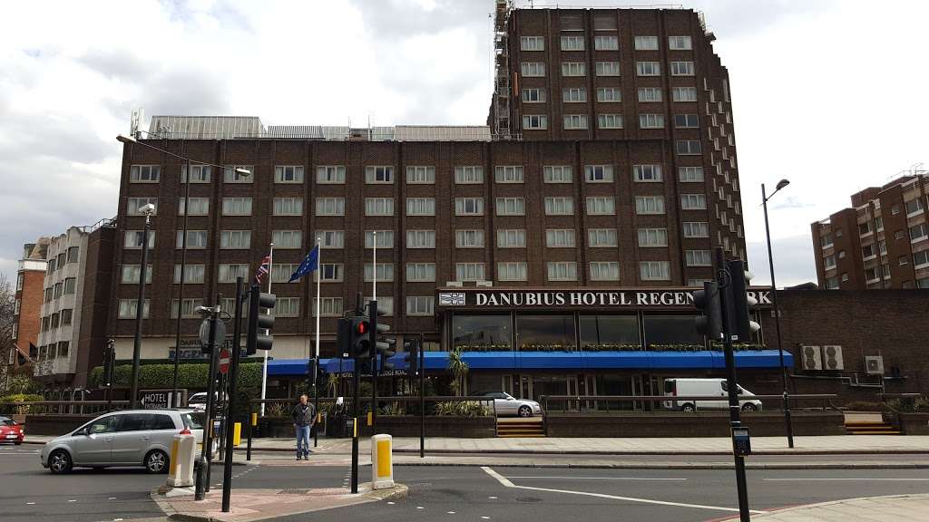 Danubius Hotel Regents Park | 18 Lodge Rd, London NW8 7JT, UK | Phone: 020 7722 7722