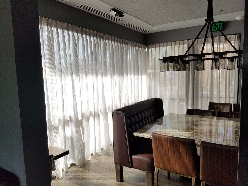 Valmor Draperies | 3407 N 35th Ave, Phoenix, AZ 85017, USA | Phone: (602) 434-2930