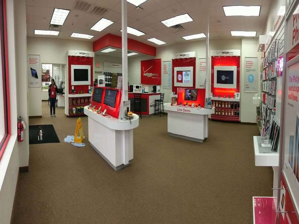 Verizon Authorized Retailer, TCC | 79, 46 West US-46, Elmwood Park, NJ 07407, USA | Phone: (201) 773-8680