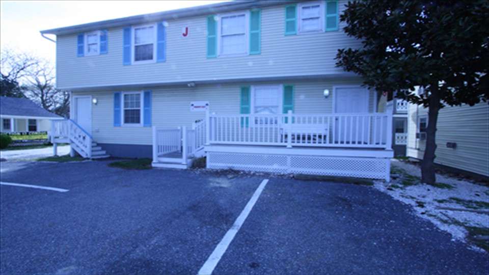 Parrot Isles Townhouses | 407 Philadelphia Ave, Ocean City, MD 21842, USA | Phone: (410) 390-8102