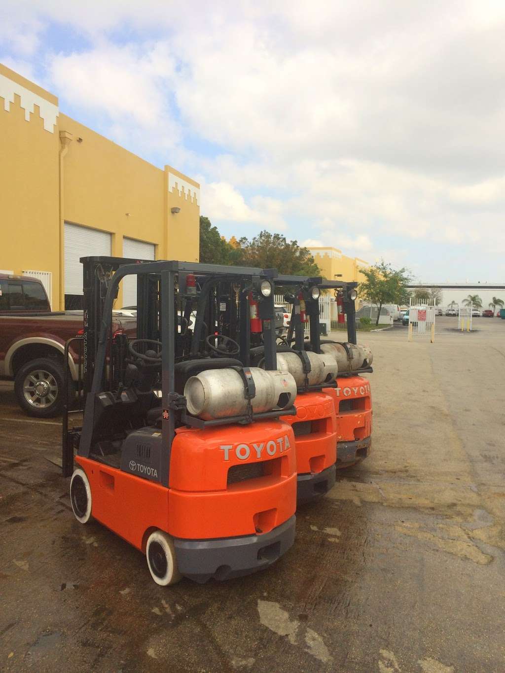 Action Forklift Inc. | 3888 NW 125th St, Opa-locka, FL 33054, USA | Phone: (305) 525-4849