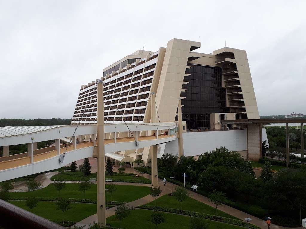 Disneys Contemporary Resort | 4600 North World Dr. Lake Buena Vista, Orlando, FL 32830 | Phone: (407) 824-1000