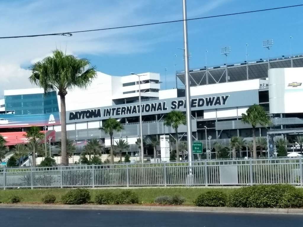 Pep Boys Auto Parts & Service | 2220 W International Speedway Blvd, Daytona Beach, FL 32114, USA | Phone: (386) 255-6390
