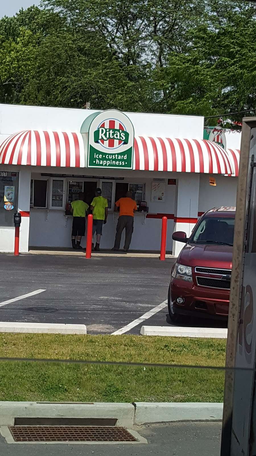 Ritas Italian Ice & Frozen Custard | 411 Schuylkill Rd, Phoenixville, PA 19460, USA | Phone: (610) 933-7742